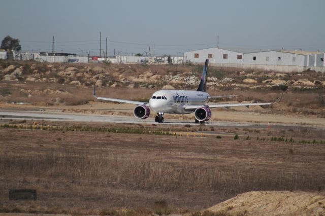 Airbus A320 (N539VL) - TAXING ALPHA TO HEAD 27 MMTJ