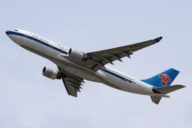 Airbus A330-200 (B-6531)