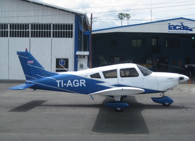 Piper Cherokee (TI-AGR)
