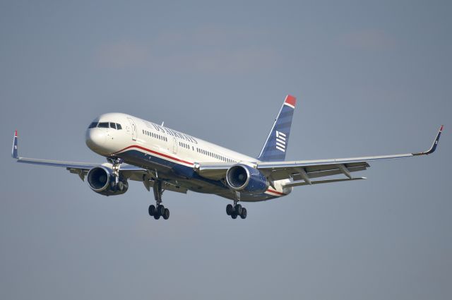 Boeing 757-200 (N940UW) - Formerly registered as N627AU