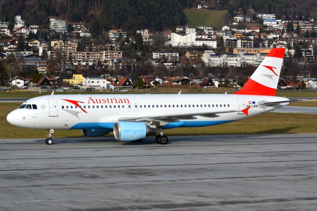 Airbus A320 (OE-LBM)