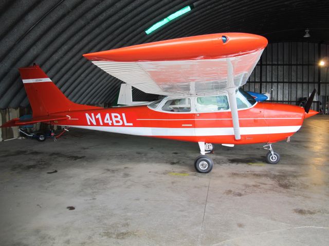 Cessna Skyhawk (N14BL)