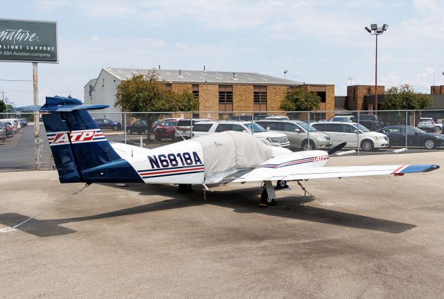 Piper PA-44 Seminole (N6818A)