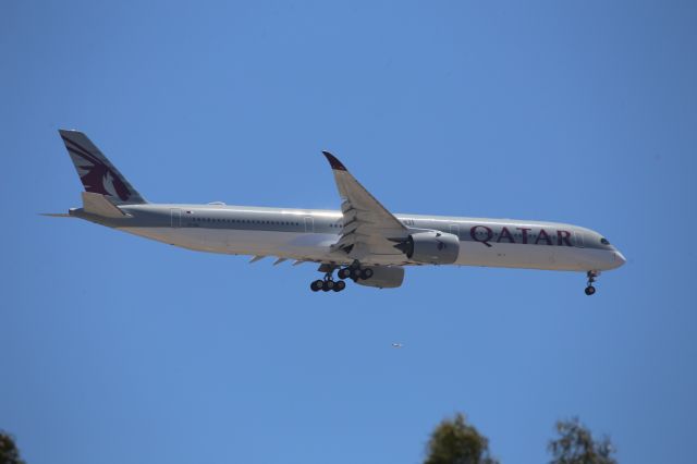 Airbus A350-1000 (A7-ANL)