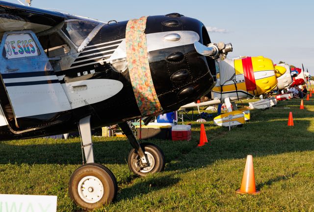 Cessna LC-126 (N195JB)