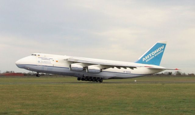 Antonov An-124 Ruslan (UR-82009) - Feb 2008 