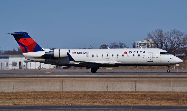 Canadair Regional Jet CRJ-200 (N885AS) - A little guy landing at MSP Airport from many of the small airports it serves. 