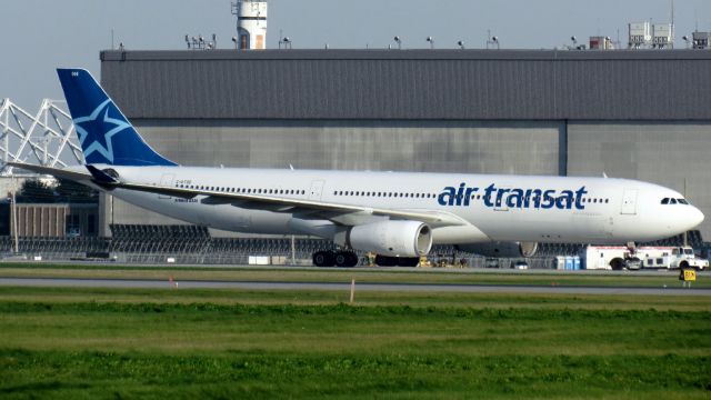 Airbus A330-300 (C-GTSD)