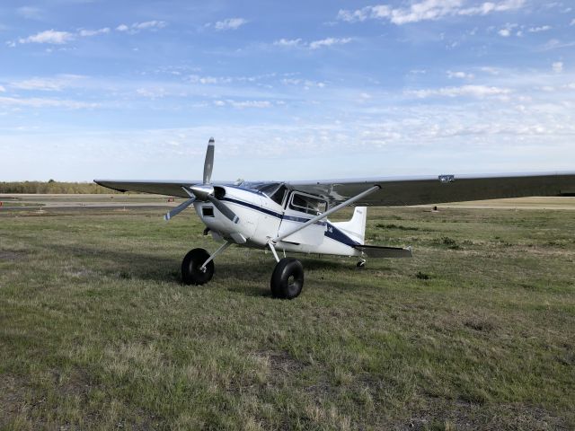 Cessna Skywagon (N1526F)