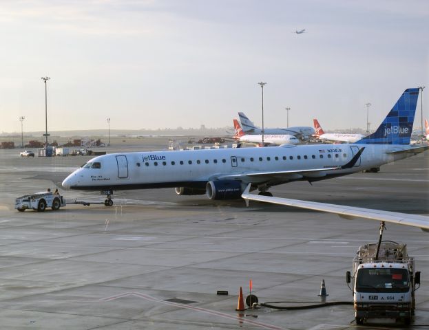 Embraer ERJ-190 (N206JB)