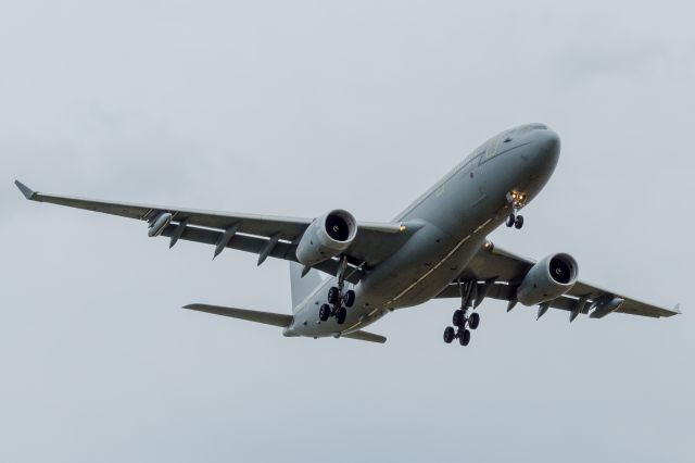 Airbus A330-200 (ZZ334) - A332 Voyager  /ZZ334/ RAF   Spotting EPRZ