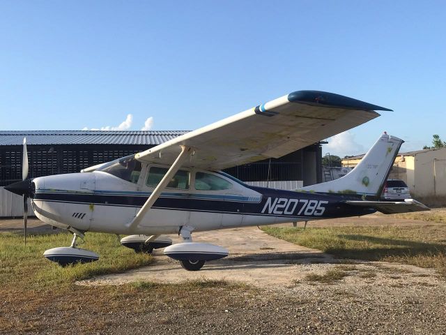 Cessna Skylane (N20785) - Angelina Field, Dominican Republic - N20785 - C182P