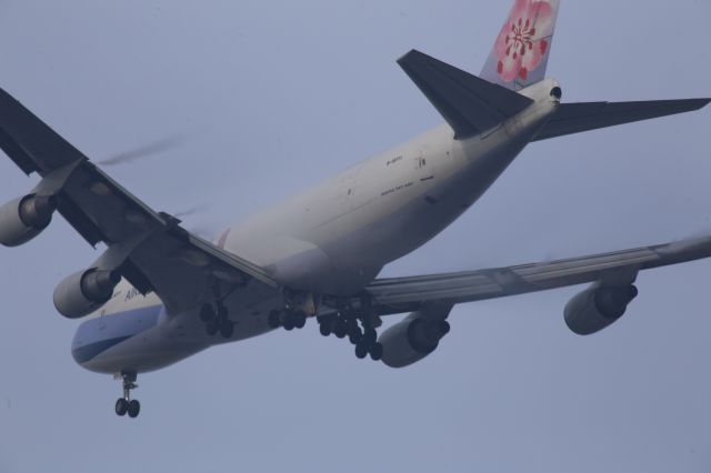 Boeing 747-400 (B-18711)