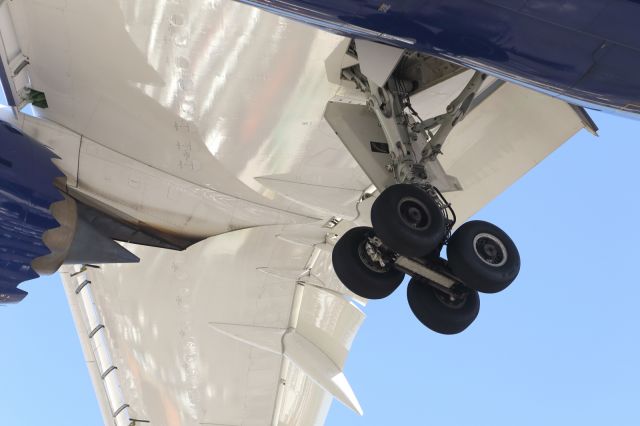 Boeing 787-8 (G-ZBJA) - Landing gear of the B787-800. The two side stays, that form a V-shape, are made from Carbon Fibre.