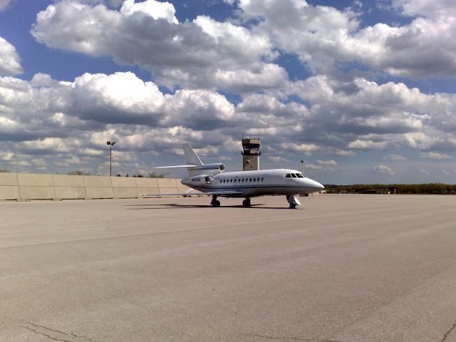 Dassault Falcon 50 (N8300E)