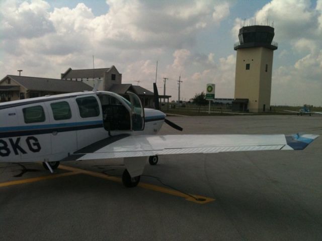 Beechcraft Bonanza (36) (N78KG)