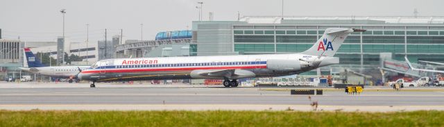 McDonnell Douglas MD-83 (N9630A)