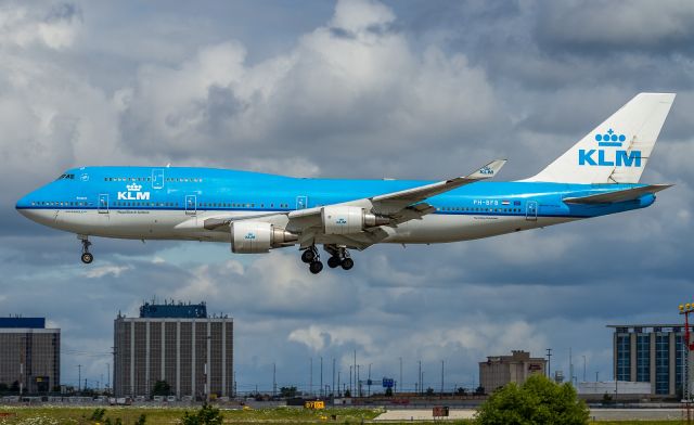 Boeing 747-400 (PH-BFB)