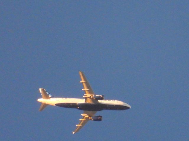Airbus A320 (N929JB)