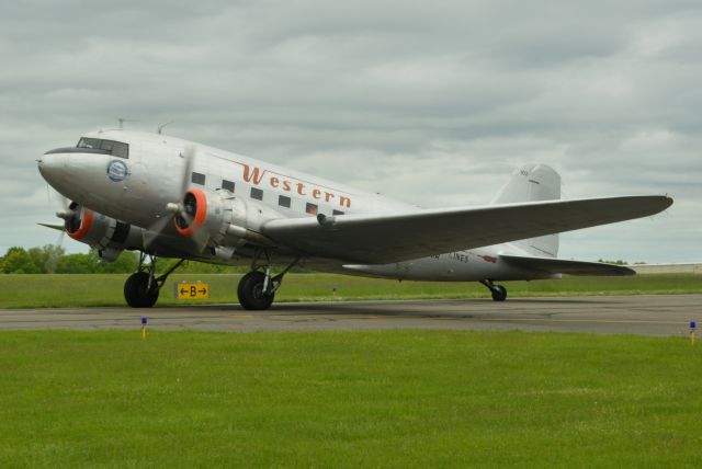 Douglas DC-3 (NC33644) - Dday Squardon event in Oxford 