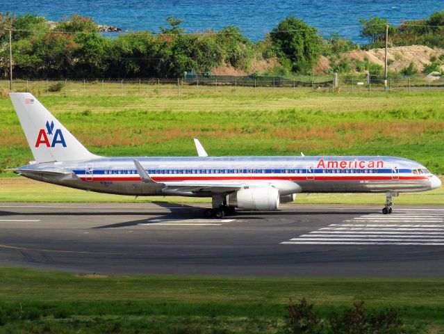 Boeing 757-200 (N181AN)
