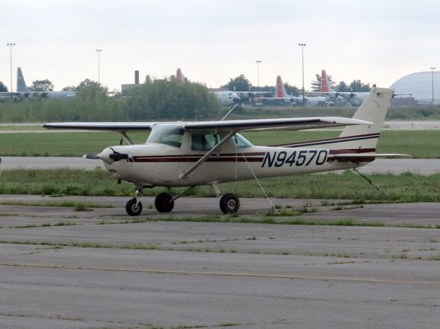 Cessna 152 (N94570)