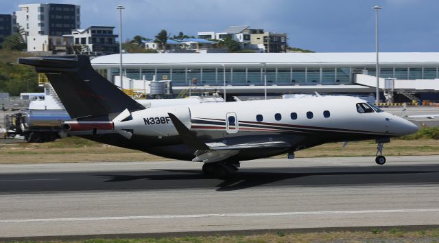 Embraer Legacy 450 (N338FX)