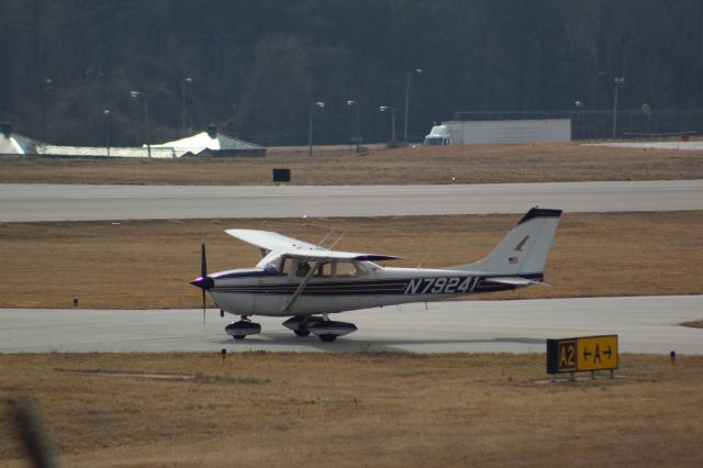 Cessna Skyhawk (N79241)