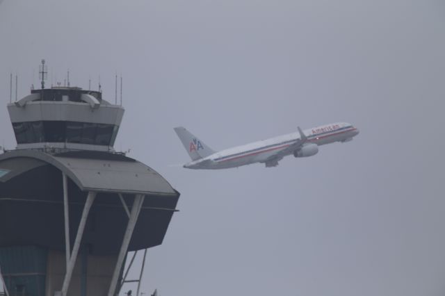 BOEING 757-300 —