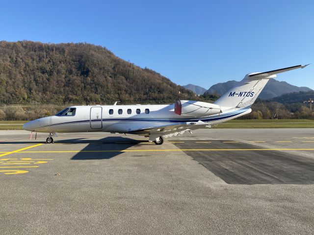 Cessna Citation CJ4 (M-NTOS) - 25 NOV 2020