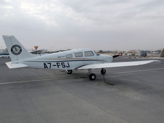 Piper Cherokee (A7-FSJ)