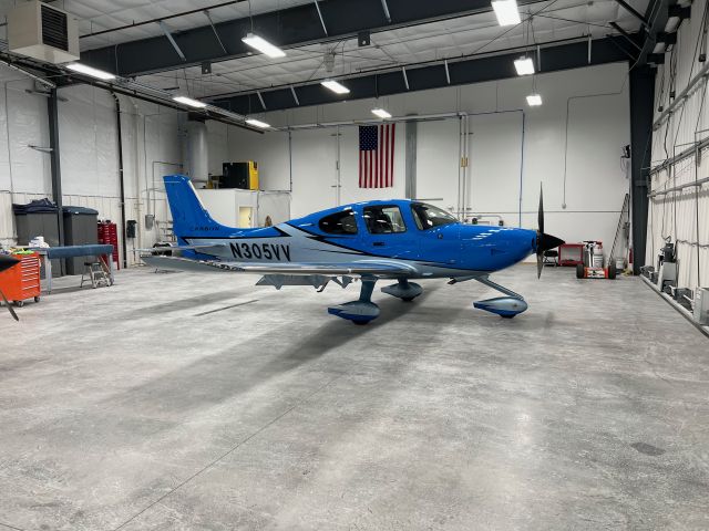 Cirrus SR22 Turbo (N305VV) - Midwest Aircraft Refinishing