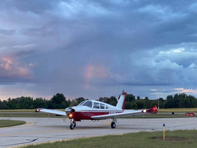 Piper Cherokee (N1010Y) - Somewhere over the rainbow. 