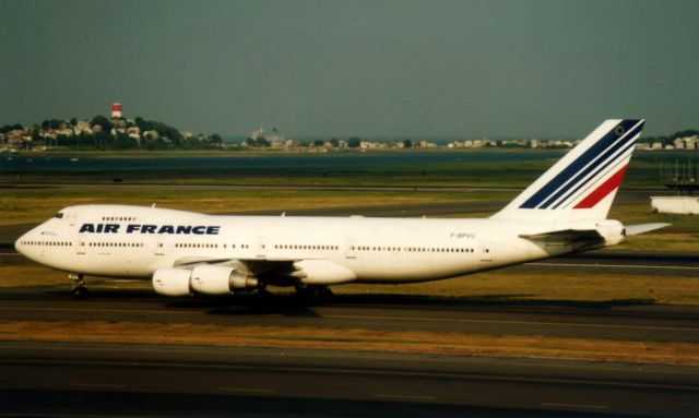 Boeing 747-200 (F-BPVU) - From August 2001