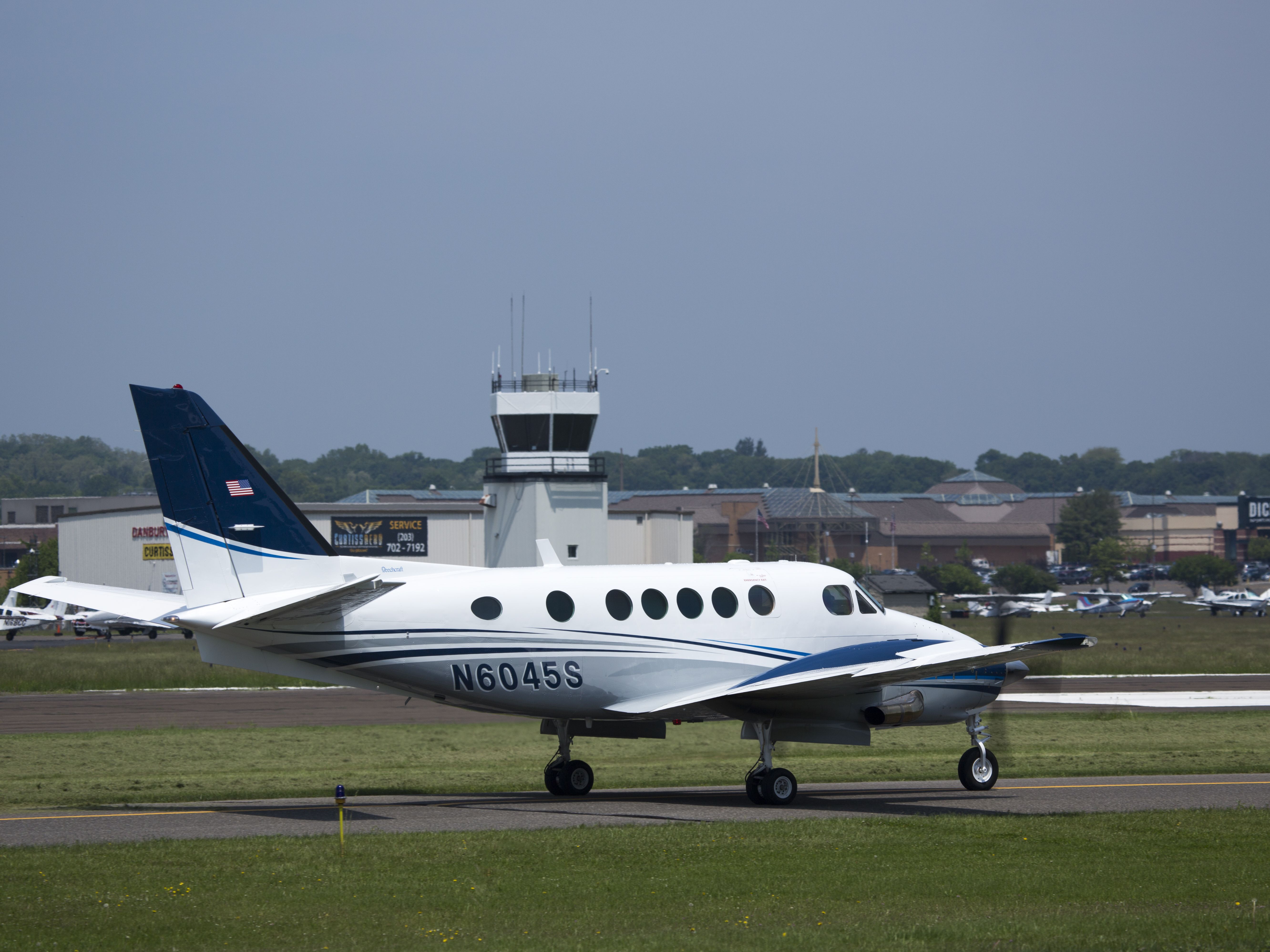 Beechcraft King Air 90 (N6045S) - Taxiing out for departure. The aircraft is managed by CFM Corporate Flight Management  a rel=nofollow href=http://www.flycfm.comwww.flycfm.com/a