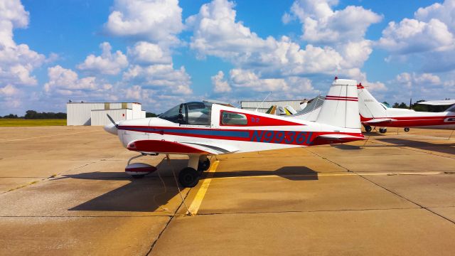 Grumman Tr2 (N9936L)