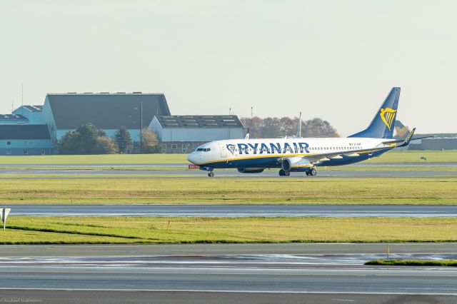 Boeing 737-700 (EI-ENF) - Landing in Copenhagen Nov 2020
