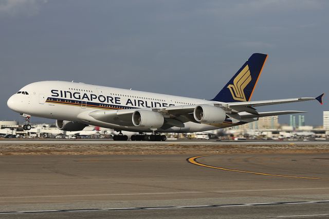 Airbus A380-800 (9V-SKP) - Taking off.