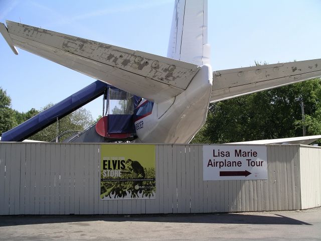 N880EP — - Elvis convair 880 at Graceland