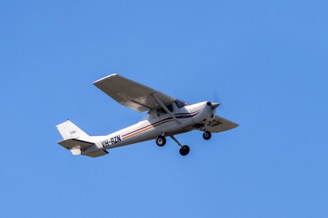 Cessna Commuter (VH-RZN)