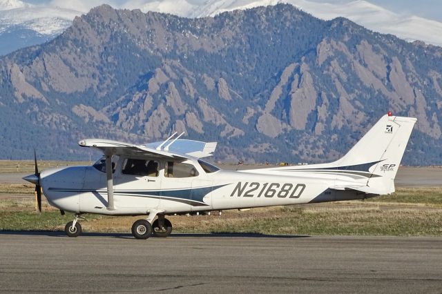 Cessna Skyhawk (N2168D)