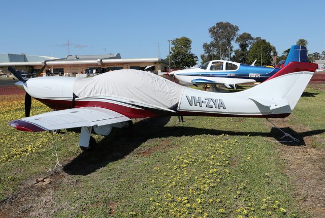 Lancair Legacy 2000 (VH-ZYA)