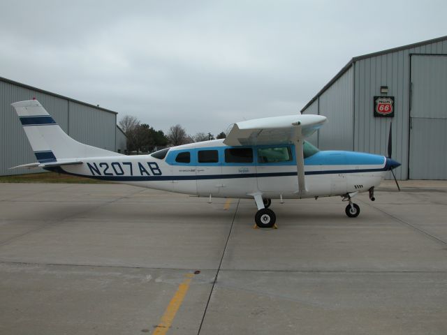 Cessna T207 Turbo Stationair 8 (N207AB)