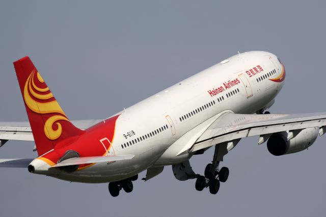 Airbus A330-300 (B-6118)