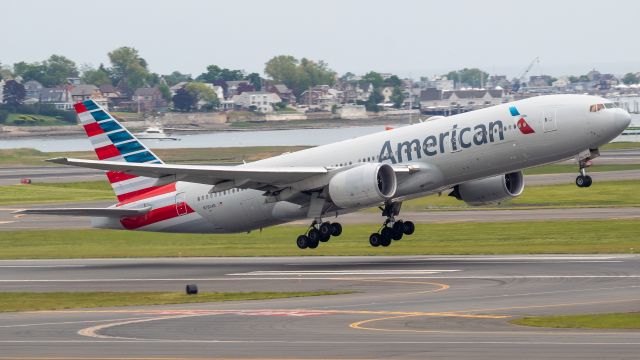 Boeing 777-200 (N780AN)