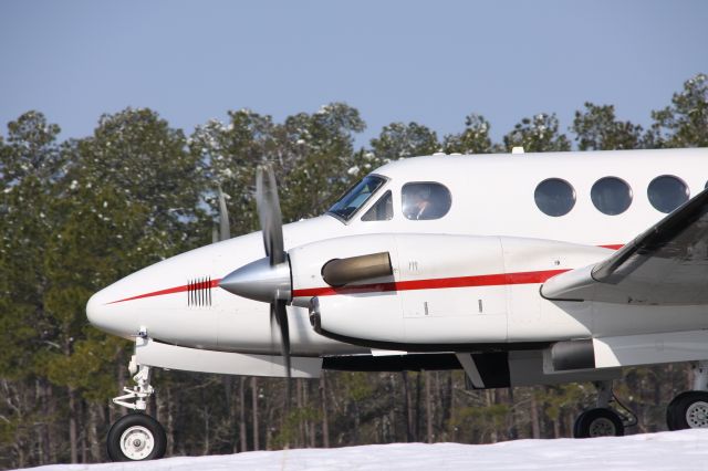 Beechcraft Super King Air 200 (N99LL)