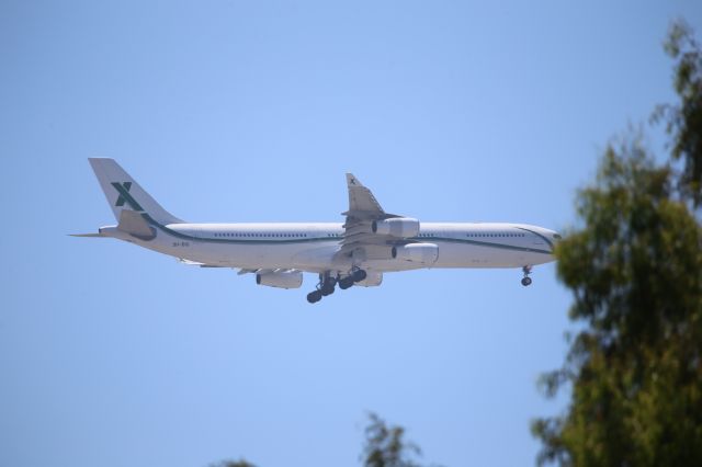 Airbus A340-300 (9H-BIG)