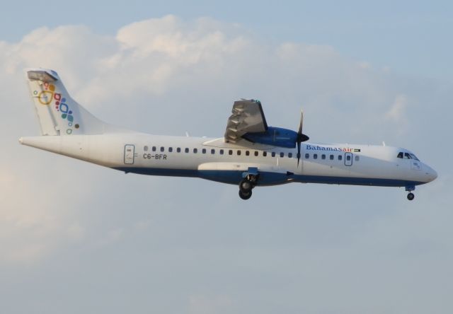 Aerospatiale ATR-42-300 (C6-BFR) - An International Flight"With a regional Flavor!