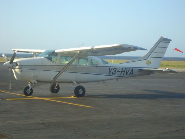 Cessna 206 Stationair (V3-HVA)