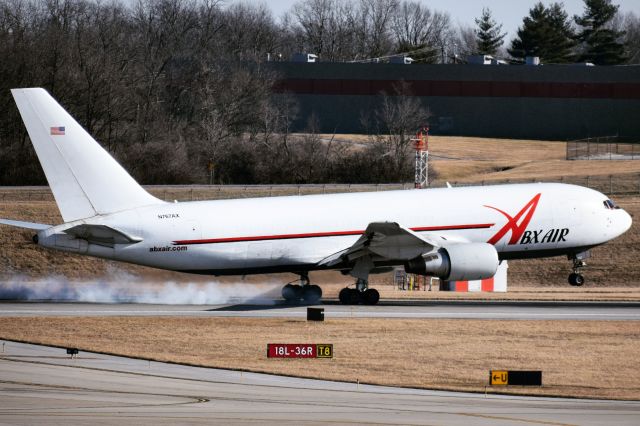 BOEING 767-200 (N767AX) - ABX2008 depositing some rubber onto 18L at Cincinnati/ Northern Kentucky International after arriving from Houston